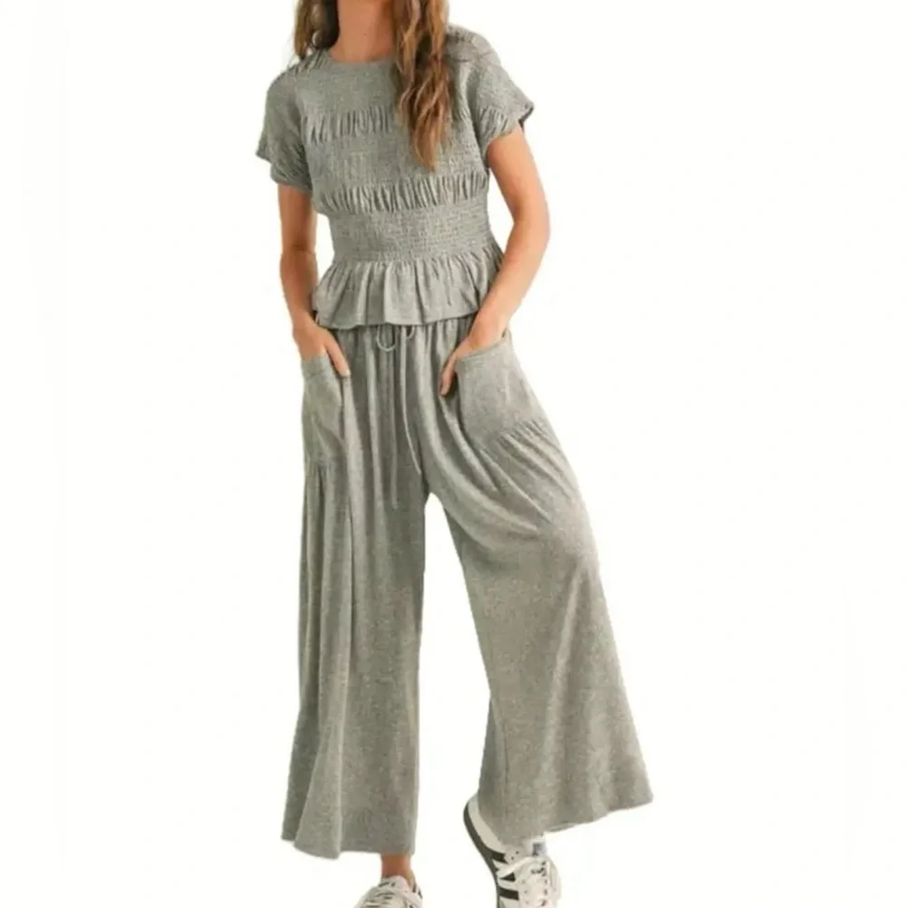 Gray Women's 2 pc set - Picture 2 of 12